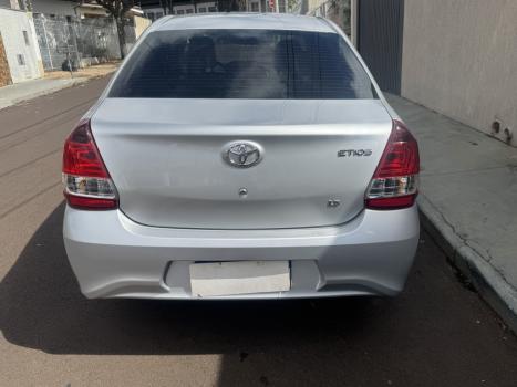 TOYOTA Etios Sedan 1.5 16V 4P FLEX X AUTOM�TICO, Foto 3