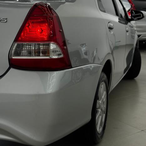 TOYOTA Etios Sedan 1.5 16V 4P FLEX X PLUS AUTOM�TICO, Foto 8