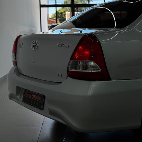 TOYOTA Etios Sedan 1.5 16V 4P FLEX X PLUS AUTOM�TICO, Foto 10
