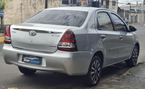 TOYOTA Etios Sedan 1.5 16V 4P FLEX PLATINUM, Foto 4