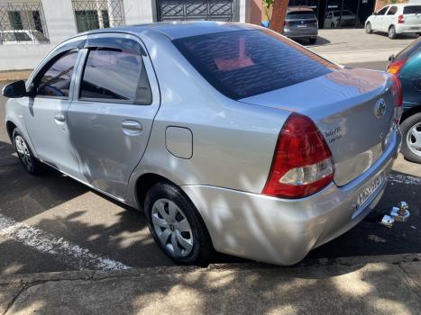 TOYOTA Etios Sedan 1.5 16V 4P FLEX X, Foto 2