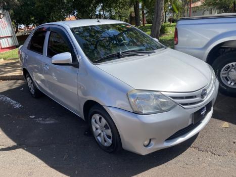 TOYOTA Etios Sedan 1.5 16V 4P FLEX X, Foto 3