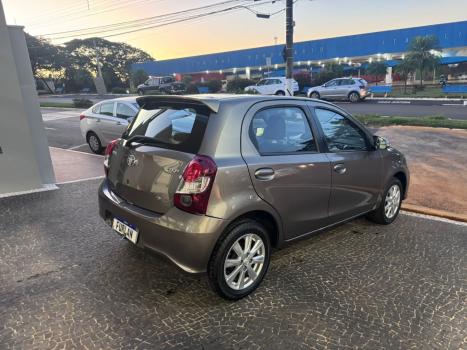 TOYOTA Etios Sedan 1.5 16V 4P FLEX X PLUS, Foto 3
