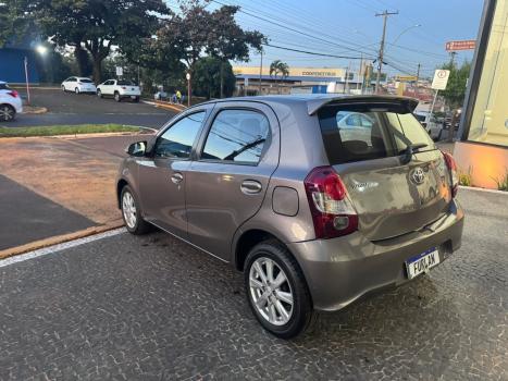 TOYOTA Etios Sedan 1.5 16V 4P FLEX X PLUS, Foto 4