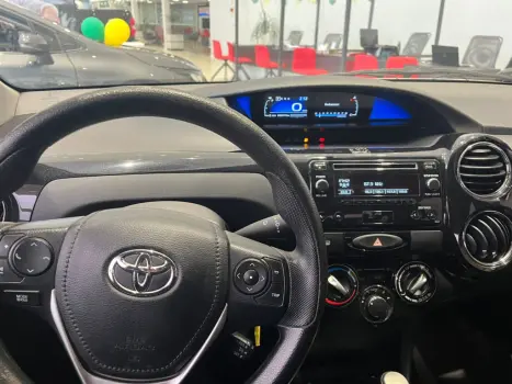 TOYOTA Etios Sedan 1.5 16V 4P FLEX X AUTOM�TICO, Foto 11