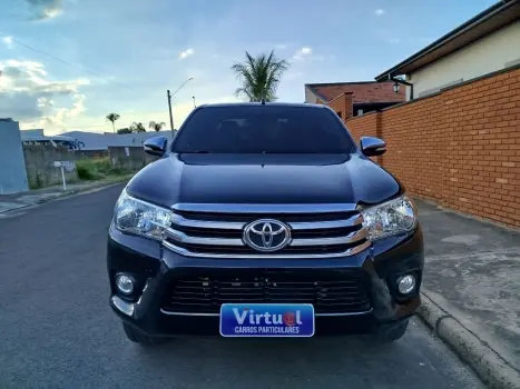 TOYOTA Hilux Caminhonete 2.7 16V 4P SRV FLEX 4X4  CABINE DUPLA AUTOMTICO, Foto 2