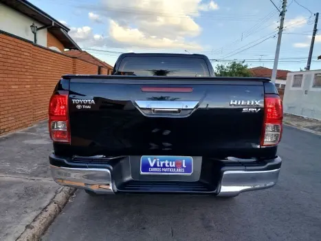 TOYOTA Hilux Caminhonete 2.7 16V 4P SRV FLEX 4X4  CABINE DUPLA AUTOMTICO, Foto 4