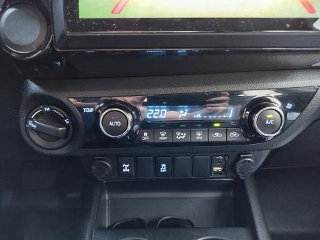 TOYOTA Hilux Caminhonete 2.7 16V 4P SRV FLEX 4X4  CABINE DUPLA AUTOMTICO, Foto 13