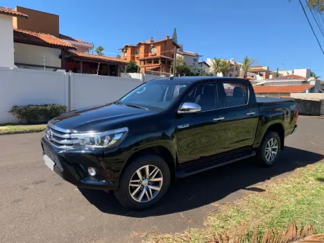 TOYOTA Hilux Caminhonete 2.8 16V SRX 4X4 TURBO DIESEL CABINE DUPLA AUTOMTICO, Foto 1
