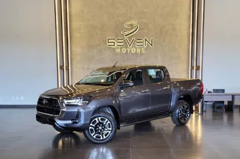 TOYOTA Hilux Caminhonete 2.8 16V 4P SRX DIESEL CABINE DUPLA, Foto 1