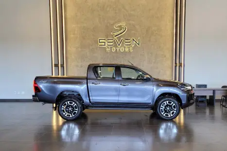 TOYOTA Hilux Caminhonete 2.8 16V 4P SRX DIESEL CABINE DUPLA, Foto 4