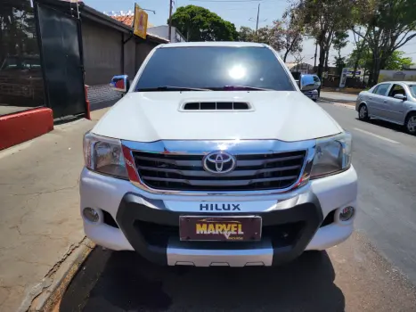 TOYOTA Hilux Caminhonete 3.0 4P 4X4 SRV TURBO DIESEL CABINE DUPLA AUTOMTICO, Foto 2