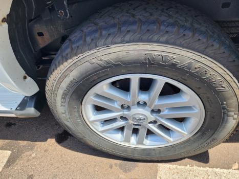 TOYOTA Hilux Caminhonete 3.0 4P 4X4 SRV TURBO DIESEL CABINE DUPLA AUTOMTICO, Foto 7