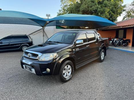 TOYOTA Hilux Caminhonete 3.0 4P 4X4 SRV TURBO DIESEL CABINE DUPLA AUTOMTICO, Foto 1