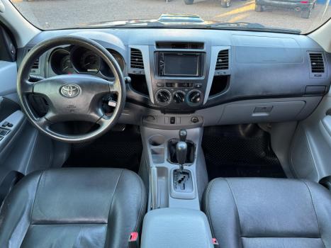 TOYOTA Hilux Caminhonete 3.0 4P 4X4 SRV TURBO DIESEL CABINE DUPLA AUTOMTICO, Foto 3
