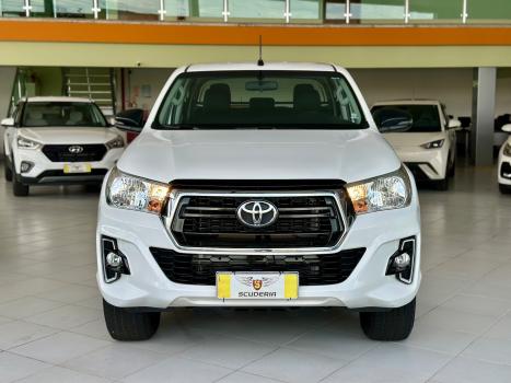 TOYOTA Hilux Caminhonete 2.7 16V 4P SR CABINE DUPLA AUTOMTICO, Foto 2