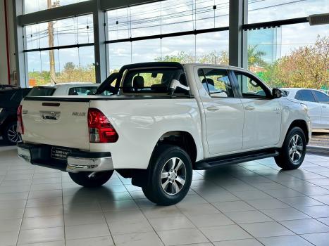 TOYOTA Hilux Caminhonete 2.7 16V 4P SR CABINE DUPLA AUTOMTICO, Foto 6