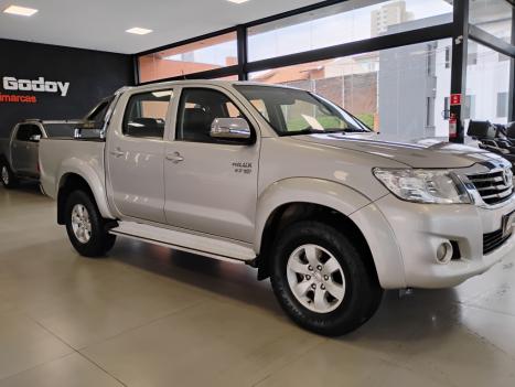 TOYOTA Hilux Caminhonete 2.7 16V 4P SRV FLEX 4X4  CABINE DUPLA AUTOMTICO, Foto 2