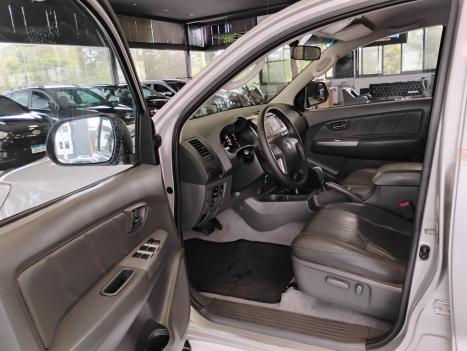 TOYOTA Hilux Caminhonete 2.7 16V 4P SRV FLEX 4X4  CABINE DUPLA AUTOMTICO, Foto 7