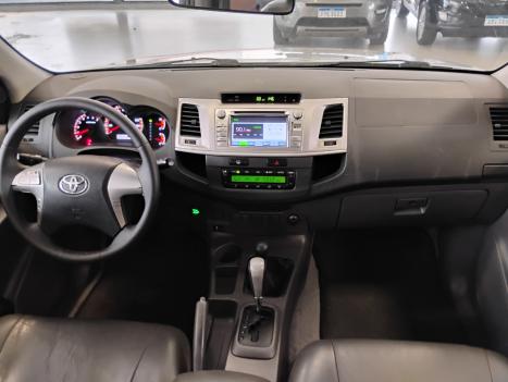 TOYOTA Hilux Caminhonete 2.7 16V 4P SRV FLEX 4X4  CABINE DUPLA AUTOMTICO, Foto 13