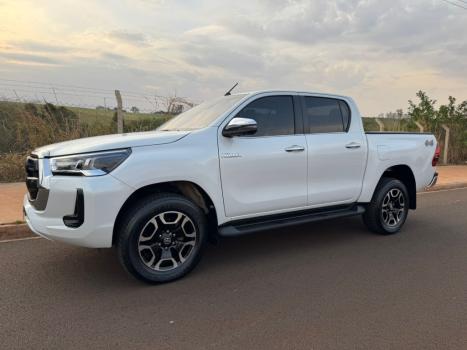 TOYOTA Hilux Caminhonete 2.8 16V SRX 4X4 TURBO DIESEL CABINE DUPLA AUTOMTICO, Foto 3