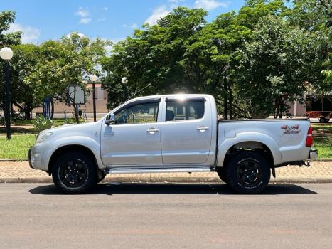 TOYOTA Hilux Caminhonete 3.0 16V 4P 4X4 SRV TURBO DIESEL CABINE DUPLA AUTOMTICO, Foto 2