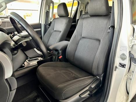 TOYOTA Hilux Caminhonete 2.7 16V 4P SR CABINE DUPLA AUTOMTICO, Foto 11