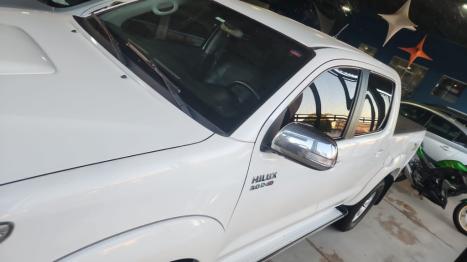 TOYOTA Hilux Caminhonete 3.0 4P 4X4 SRV TURBO DIESEL CABINE DUPLA AUTOMTICO, Foto 2