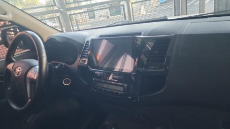 TOYOTA Hilux Caminhonete 3.0 4P 4X4 SRV TURBO DIESEL CABINE DUPLA AUTOMTICO, Foto 14