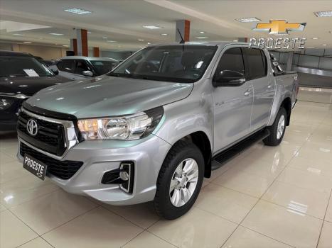 TOYOTA Hilux Caminhonete 2.8 16V 4P SR 4X4 DIESEL CABINE DUPLA AUTOMTICO, Foto 1