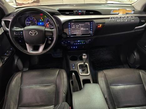 TOYOTA Hilux Caminhonete 2.8 16V 4P SR 4X4 DIESEL CABINE DUPLA AUTOMTICO, Foto 4