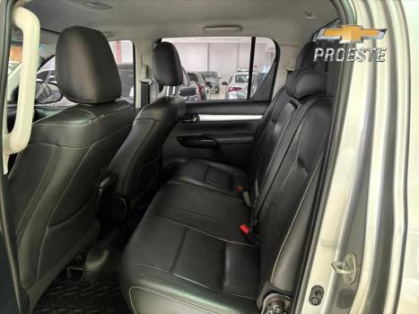 TOYOTA Hilux Caminhonete 2.8 16V 4P SR 4X4 DIESEL CABINE DUPLA AUTOMTICO, Foto 6