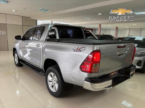 TOYOTA Hilux Caminhonete 2.8 16V 4P SR 4X4 DIESEL CABINE DUPLA AUTOMTICO, Foto 7