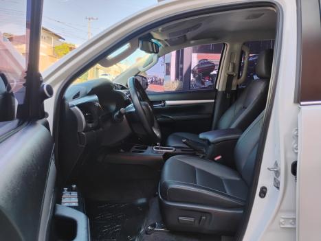 TOYOTA Hilux Caminhonete 2.8 16V SRX 4X4 TURBO DIESEL CABINE DUPLA AUTOMTICO, Foto 8