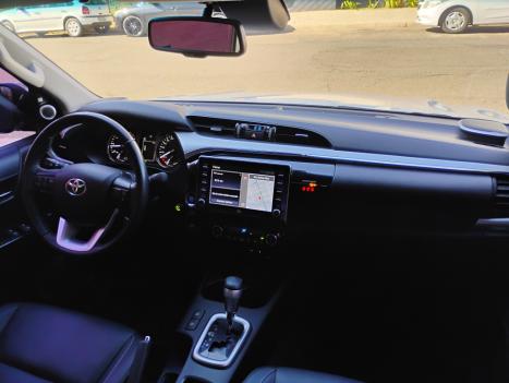 TOYOTA Hilux Caminhonete 2.8 16V SRX 4X4 TURBO DIESEL CABINE DUPLA AUTOMTICO, Foto 14