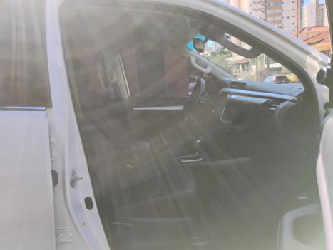 TOYOTA Hilux Caminhonete 2.8 16V SRX 4X4 TURBO DIESEL CABINE DUPLA AUTOMTICO, Foto 18