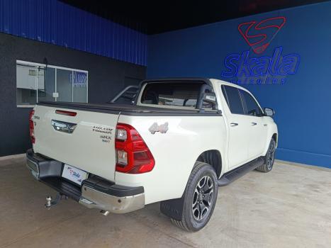 TOYOTA Hilux Caminhonete 2.8 16V SRX 4X4 TURBO DIESEL CABINE DUPLA AUTOMÁTICO, Foto 4