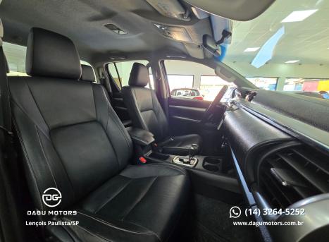 TOYOTA Hilux Caminhonete 2.8 16V SRV 4X4 DIESEL CABINE DUPLA AUTOMTICO, Foto 7