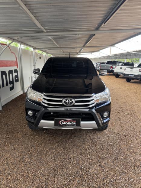 TOYOTA Hilux Caminhonete 3.0 16V 4P 4X4 SRV TURBO DIESEL CABINE DUPLA AUTOMÁTICO, Foto 2 TOYOTA Hilux Caminhonete 3.0 16V 4P 4X4 SRV TURBO DIESEL CABINE DUPLA AUTOMÁTICO, Foto 2