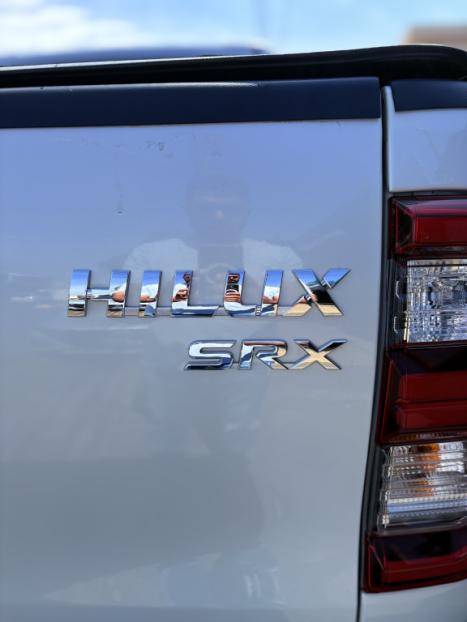 TOYOTA Hilux Caminhonete 2.8 16V SRX 4X4 DIESEL CABINE DUPLA AUTOMTICO, Foto 2