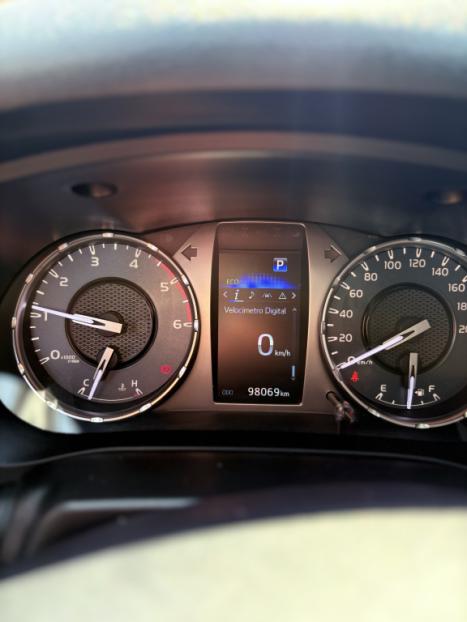 TOYOTA Hilux Caminhonete 2.8 16V SRX 4X4 DIESEL CABINE DUPLA AUTOMTICO, Foto 3