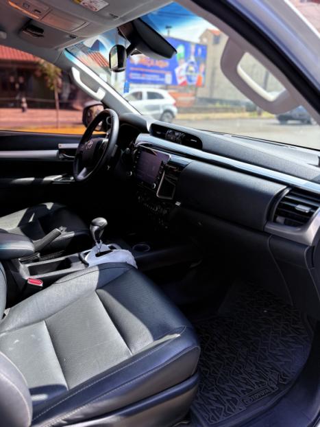 TOYOTA Hilux Caminhonete 2.8 16V SRX 4X4 DIESEL CABINE DUPLA AUTOMTICO, Foto 6