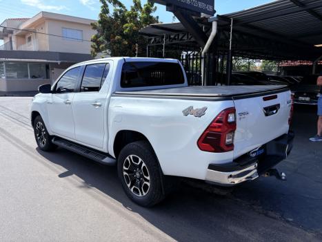 TOYOTA Hilux Caminhonete 2.8 16V SRX 4X4 DIESEL CABINE DUPLA AUTOMTICO, Foto 10