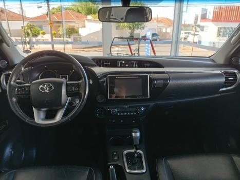 TOYOTA Hilux Caminhonete 2.8 16V SRV 4X4 DIESEL CABINE DUPLA AUTOMTICO, Foto 9