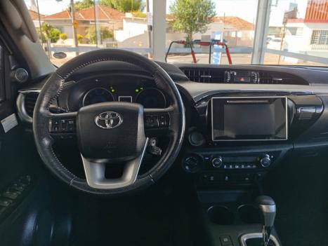 TOYOTA Hilux Caminhonete 2.8 16V SRV 4X4 DIESEL CABINE DUPLA AUTOMTICO, Foto 10