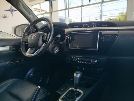 TOYOTA Hilux Caminhonete 2.8 16V SRV 4X4 DIESEL CABINE DUPLA AUTOMTICO, Foto 11