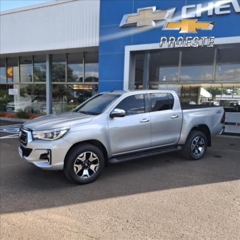 TOYOTA Hilux Caminhonete 2.8 16V SRX 4X4 DIESEL CABINE DUPLA AUTOMTICO, Foto 1