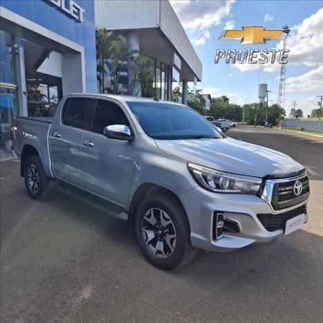 TOYOTA Hilux Caminhonete 2.8 16V SRX 4X4 DIESEL CABINE DUPLA AUTOMTICO, Foto 3