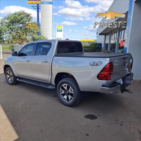 TOYOTA Hilux Caminhonete 2.8 16V SRX 4X4 DIESEL CABINE DUPLA AUTOMTICO, Foto 7