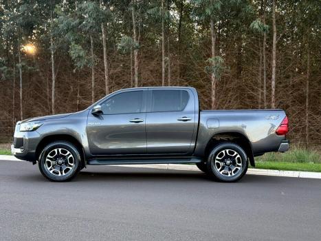 TOYOTA Hilux Caminhonete 2.8 16V SRV 4X4 DIESEL CABINE DUPLA AUTOMTICO, Foto 1